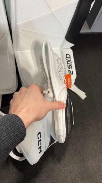 Axis 2 591 Glove Blocker Set