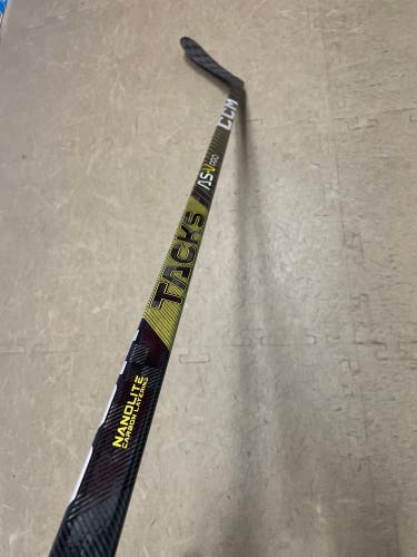 Senior Left Hand P28  Super Tacks AS-V PRO Hockey Stick