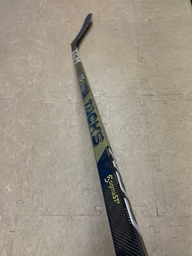Senior Right Handed P88  Super Tacks AS-V PRO Hockey Stick