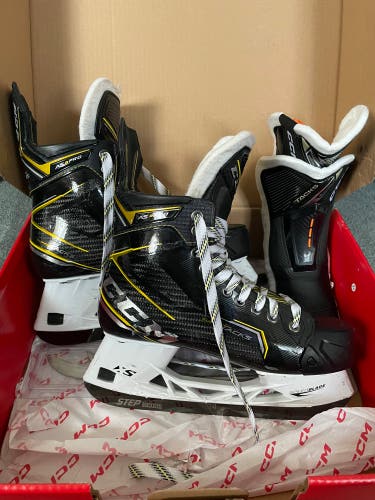 GIVE ME A GOOD HOME! Senior CCM Regular Width  Size 8 Super Tacks AS3 Pro Hockey Skates