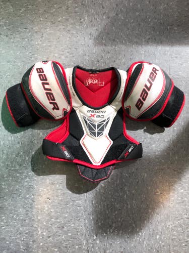 Used Junior Bauer Vapor X80 Hockey Shoulder Pads (Size: Small)