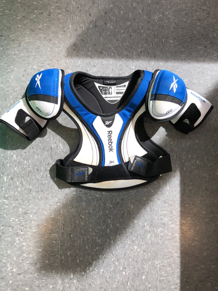 Used Junior Reebok 3K Hockey Shoulder Pads (Size: Medium)