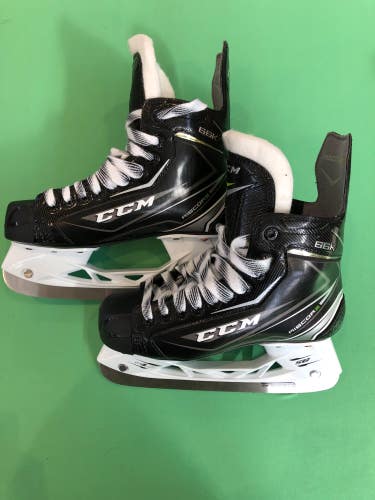 New Junior CCM RibCor 66K Hockey Skates (Regular) - Size: 4.0