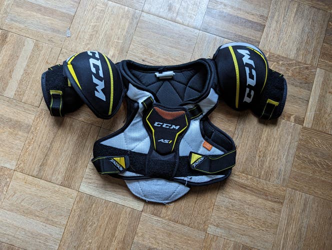 Junior Used Large CCM Super Tacks AS1 Shoulder Pads with D3O