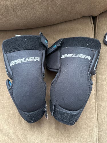 Bauer Street Hockey Knee Pads