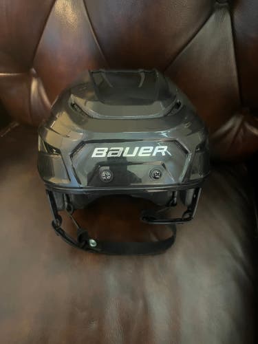 Used Medium Bauer  Hyperlite Helmet
