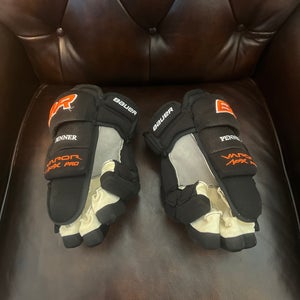 Bauer 13" Pro Stock Vapor APX Pro Gloves