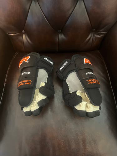 Bauer 13" Pro Stock Vapor APX Pro Gloves