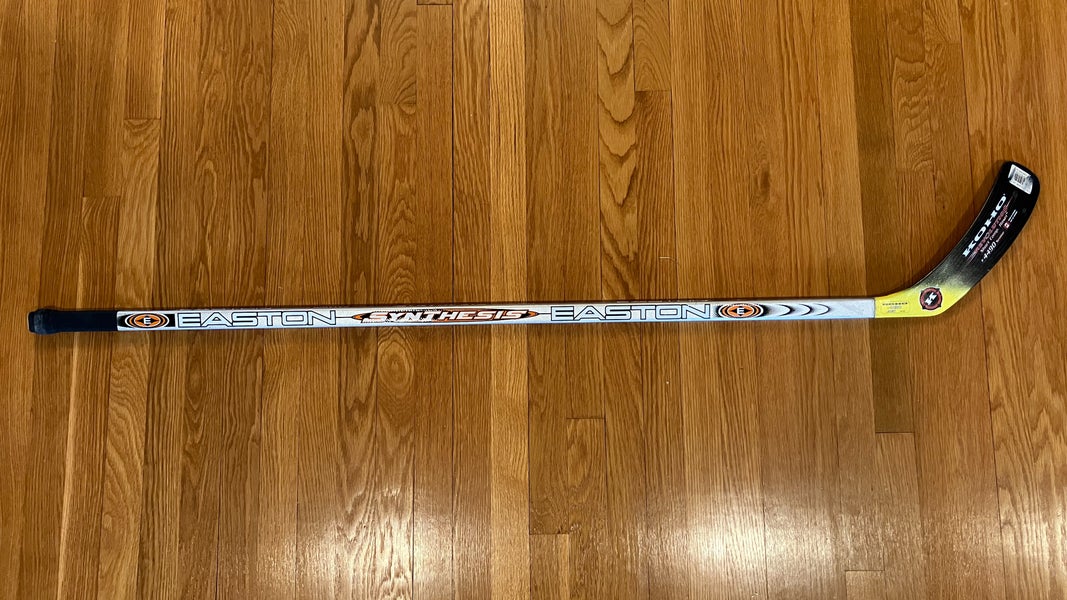 Easton Synthesis Hockey Shaft- Junior