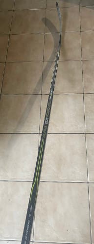 Senior Right Handed P88  Alpha QX Hockey Stick