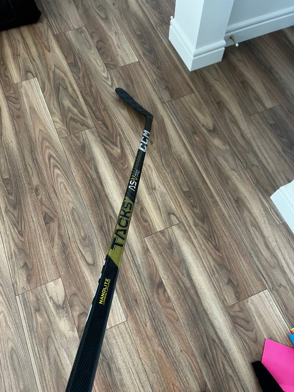 Easton V9E LH Hockey Stick 75 Flex E36 Curve Lie 5 | SidelineSwap