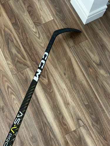 USED TWICE - CCM ASV PRO LH 75 FLEX P29 CURVE