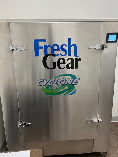 Fresh Gear Cyclone Ozone Equipment Cleaning Machine