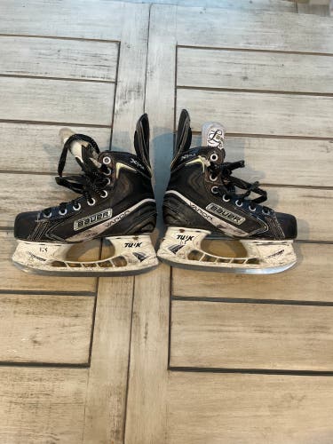 Bauer vapor x70 LE skates