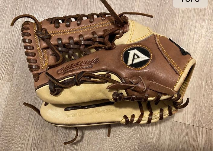 Infield 11.5" ARO 18 Baseball Glove