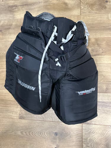 Senior New Small Vaughn V7 Hockey Goalie Pants