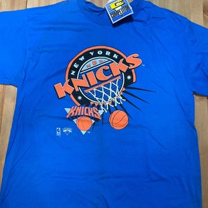 NY KNICKS XL T-shirt