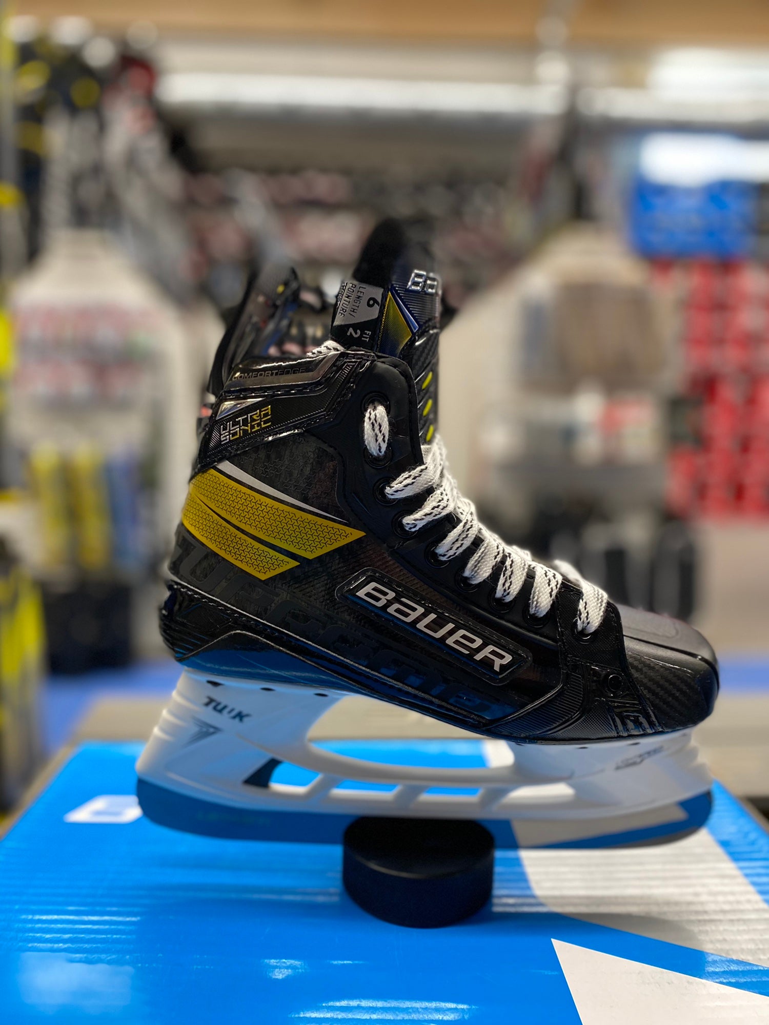 NEW Bauer Size 6 Fit 2 Supreme UltraSonic Hockey Skates | SidelineSwap