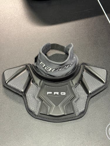 Bauer Pro Goalie Neck Gaurd