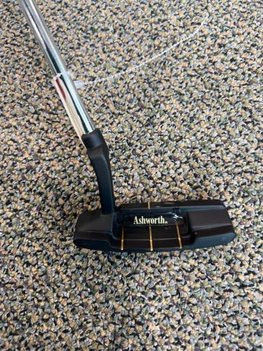 Used Ashworth Men's Right Putter 32"