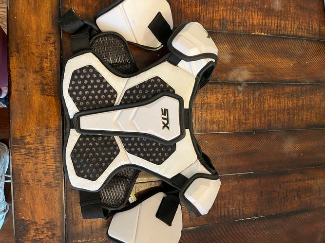 STX Cell V lacrosse shoulder pads.  Size Adult Medium. In great condition.   Retail price is $149