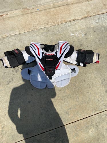 Used Medium Vaughn Vision 9200 Goalie Chest Protector