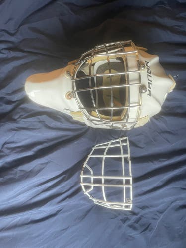 Used M/L Bauer Profile 960XPM Goalie Mask