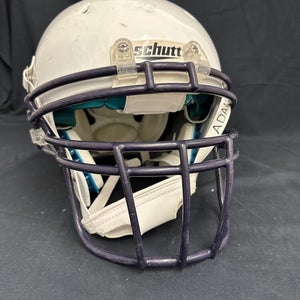 Schutt DNA  Pro Plus LG Adult Helmet In Gloss white Initial year 2010