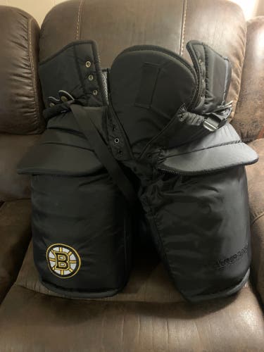Used XL Vaughn Hockey Goalie Pants