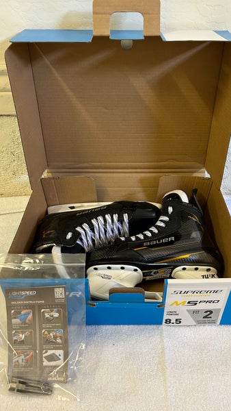 Bauer Supreme M5 Pro Hockey Skates Size 8.5 Fit 2 (Senior)