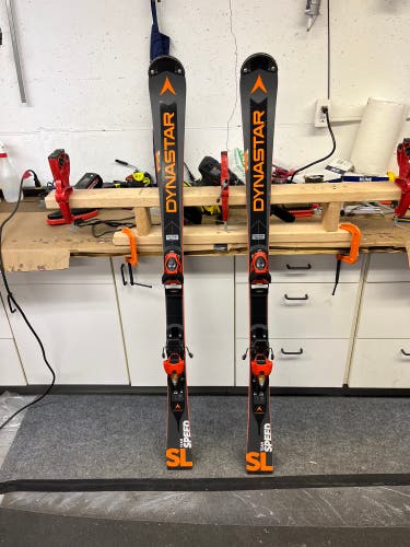 Dynastar Slalom Skis - 142