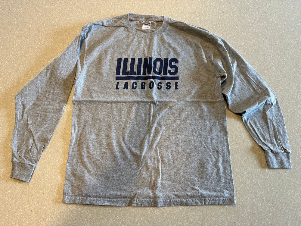 University Of Illinois Gray Used Men's  Shirt