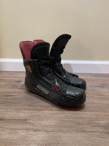 Senior Bauer Regular Width Pro Stock Size 8.5 Vapor 1X Hockey Skates