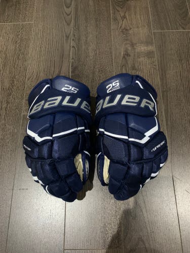 Bauer 13"  Supreme 2S Pro Gloves