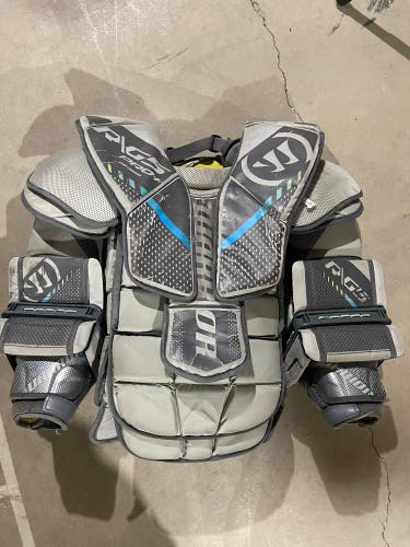Used Medium Warrior  Ritual G5 Pro+ Goalie Chest Protector