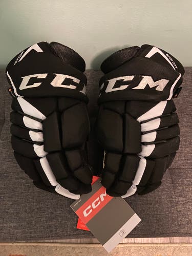 Brand New CCM Jetspeed FT4 14” Gloves