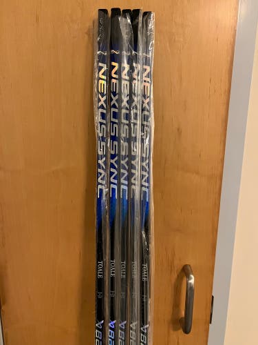 New Senior PRO STOCK Right Handed P92M 87 Flex Nexus Sync Hockey Stick