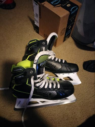 Senior Used Bauer GSX Hockey Goalie Skates Regular Width Size 9.5