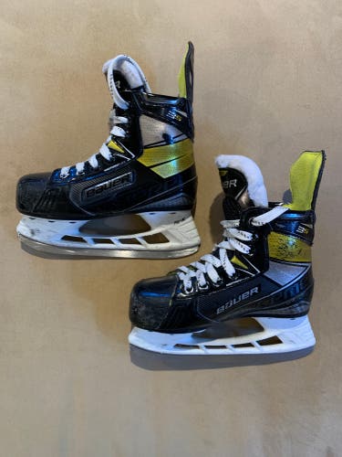 Used Bauer Regular Width Size 12 Supreme 3S Hockey Skates