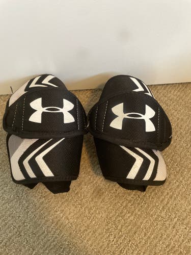 Used Youth Medium Under Armour Command Pro Arm Pads