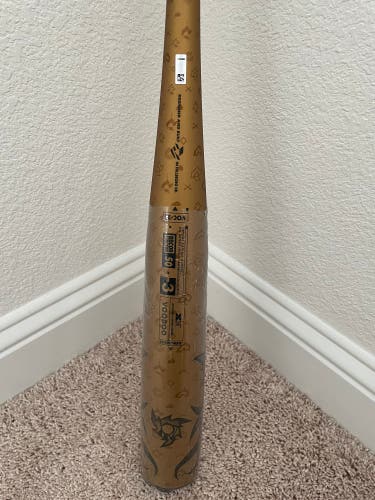 2023 Demarini Voodoo One Gold 33/30
