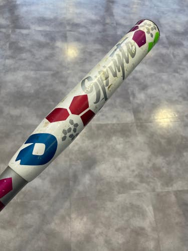 Used DeMarini Spryte Composite Bat -12 18OZ 30"