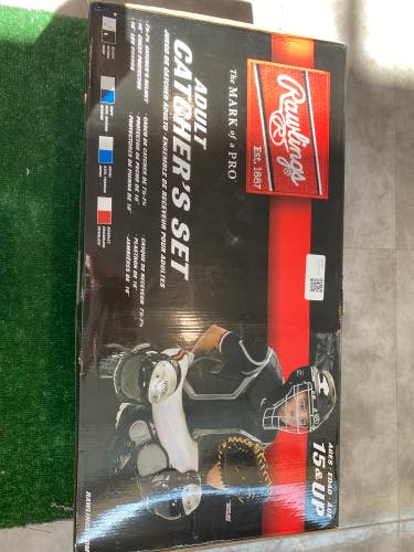 New Rawlings Catcher's Set