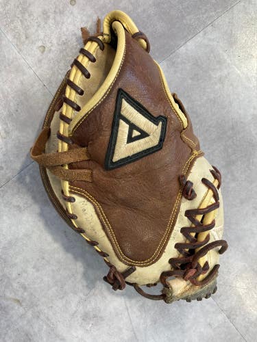 Used Mizuno Prodigy Right Hand Throw Baseball Glove 32.5"