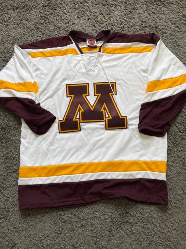 University of Minnesota Golden Gophers Men’s Hockey Jersey