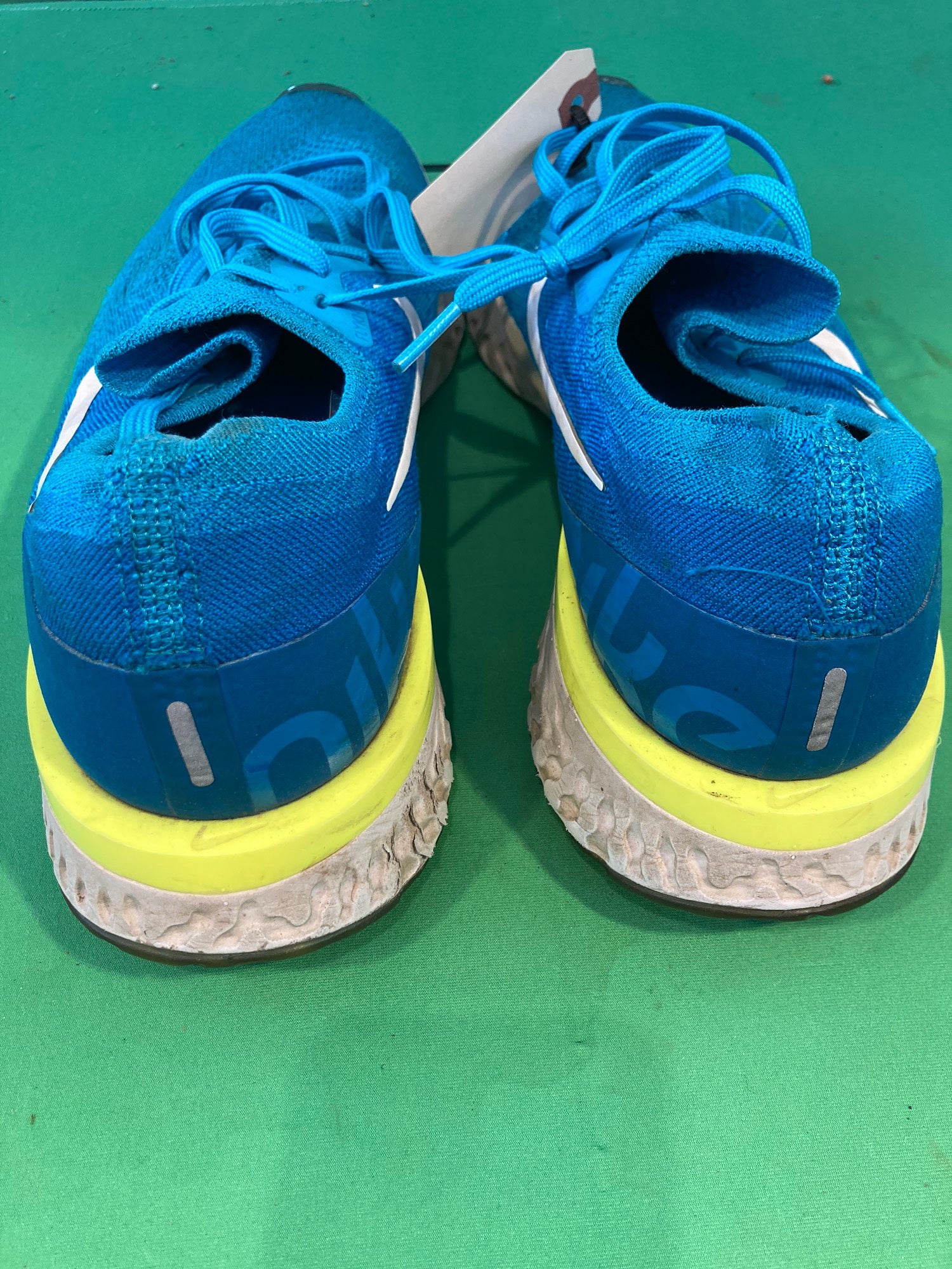 nike epic react flyknit volt