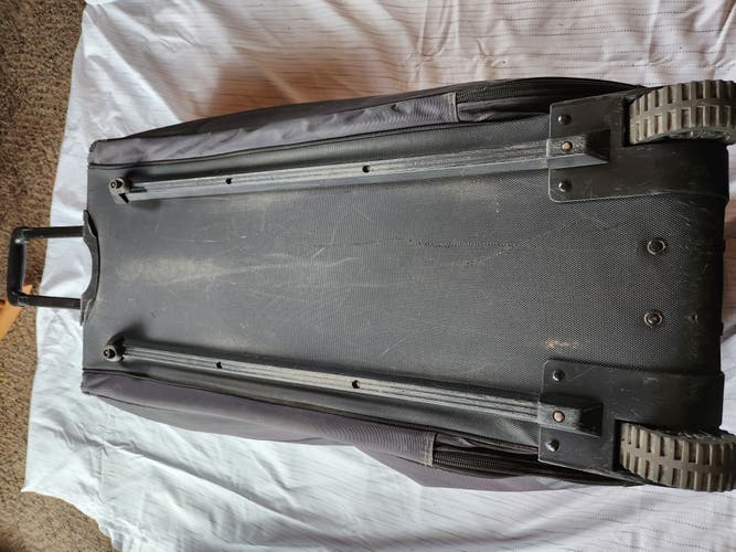 Used Bownet Commander Catcher's Bag