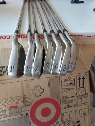 Used Men's Titleist Right Handed 804.OS Iron Set Stiff Flex 7 Pieces Steel Shaft