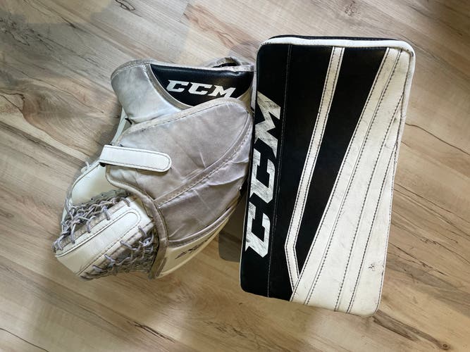 CCM Extreme Flex II 860 Glove and Blocker