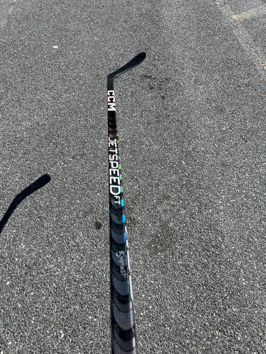 New Right Handed P28 Pro Stock JetSpeed FT5 Pro Hockey Stick